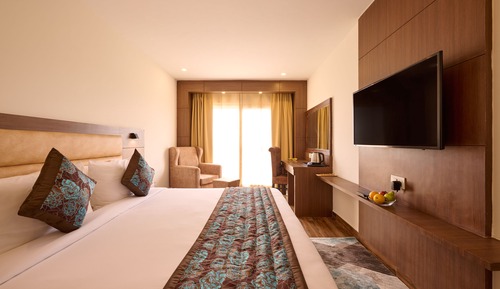 Parrot Suites