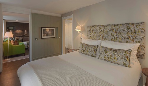 Family Suite, 1 King Bed, Non Smoking, City View