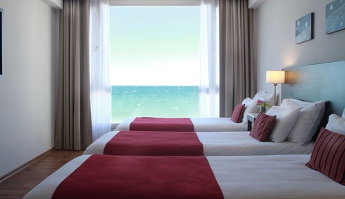 Room, 3 Twin Beds, Non Smoking, Ocean View