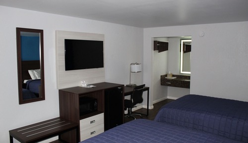 Deluxe Room, 2 Double Beds, Non Smoking, Refrigerator & Microwave