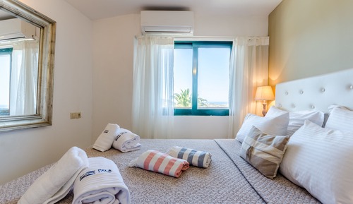 Deluxe Suite, Sea View (Panoramic)