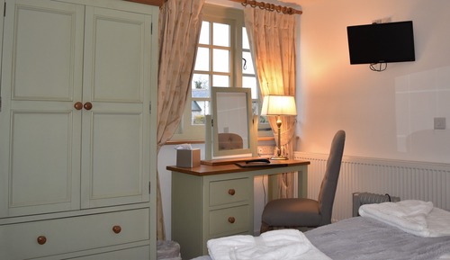 Family Quadruple Room, Ensuite (Room 2)