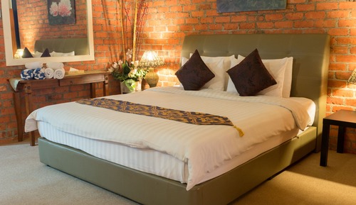 Deluxe Room (C  6)