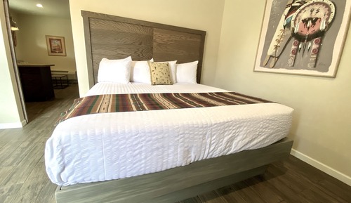 Superior Suite, 1 King Bed with Sofa bed, Balcony, Mountain View