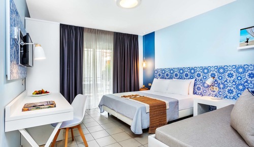 Superior Triple Room