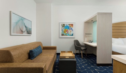 Double Queen Studio Suite