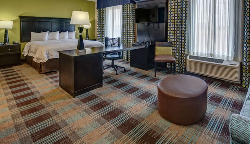 King Suite, Studio