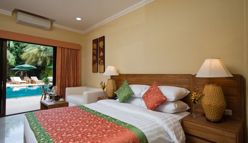 Standard Room (Pool Side)