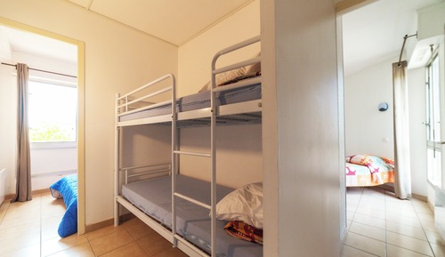 Room, 2 Bedrooms (5 pax)