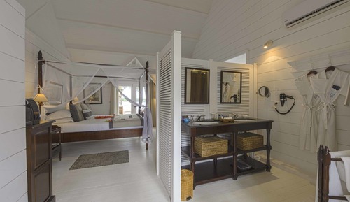 Room, Beachfront