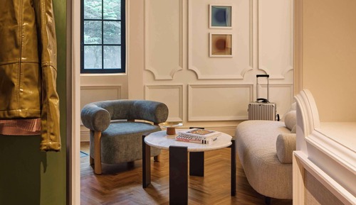 Studio Suite, Corner (QT)