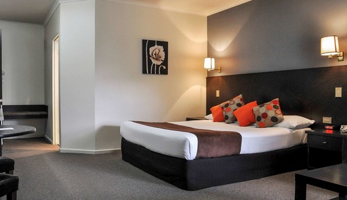 Standard Room, 1 Queen Bed