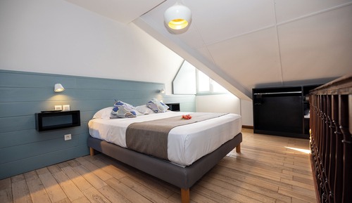 Duplex