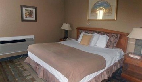 Standard Room, 1 Queen Bed, Smoking