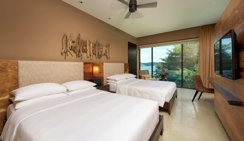 Room, 2 Double Beds (Partial Bay View)