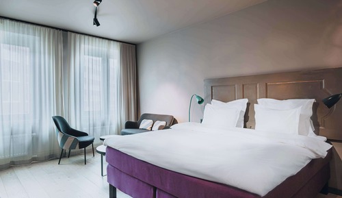 Deluxe Room, 1 King Bed