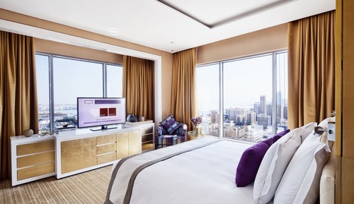 Deluxe Suite