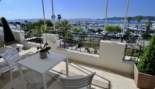 Superior Room, 1 King Bed, Sea View