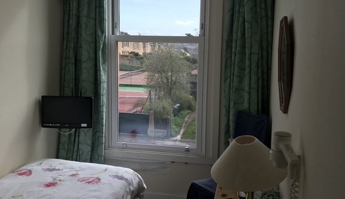 Single Room, Ensuite (Small)