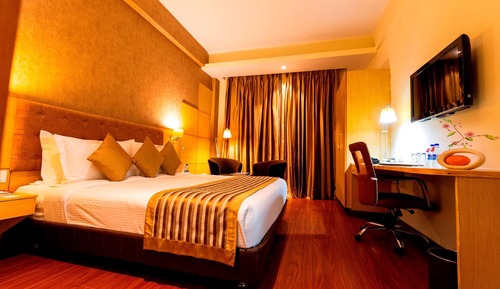 Suite, 1 King Bed