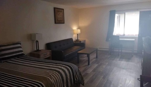 Standard Room, 1 Queen Bed