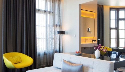 Junior Suite, 1 King Bed (Art)