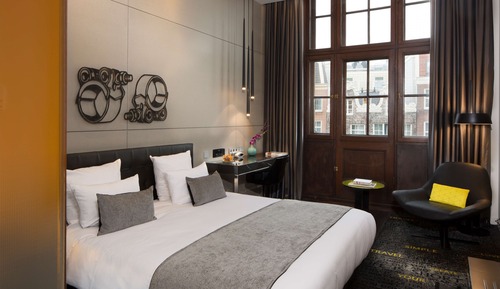Room, 1 King Bed (Art Plus)