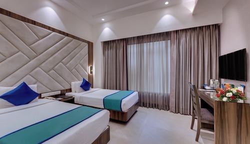 Deluxe Room, 1 King Bed