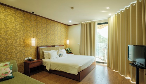 Connecting Rooms