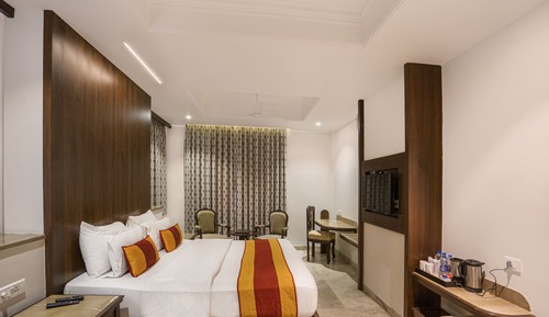 Super Deluxe Room