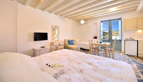 Classic Quadruple Room