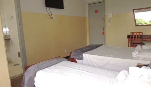 Triple Room, Multiple Beds