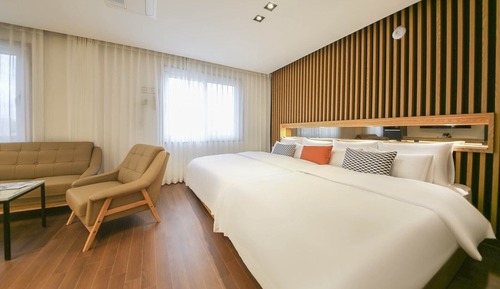 Junior Twin Room