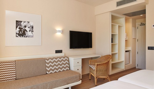 Apartment, 1 Bedroom, Balcony (2 adults+ 1 child)