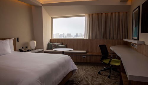 Room, 1 Queen Bed, City View