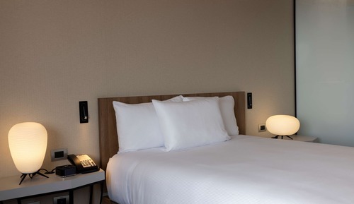 Room, 1 Queen Bed, City View