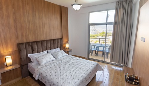 Grand Apartment