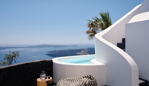 Executive Honeymoon Cave with Caldera View, Outdoor and Indoor Hot Tub