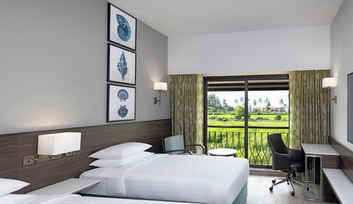 Deluxe Room, 2 Twin Beds, Non Smoking, Pool View