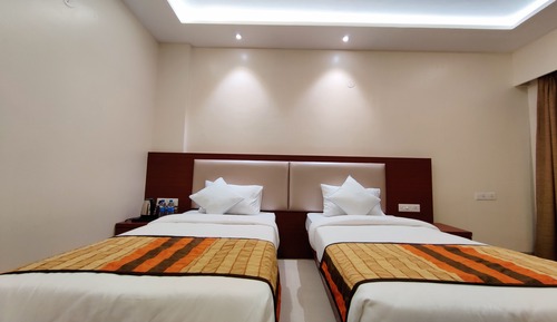 Deluxe Twin Room with Balcony