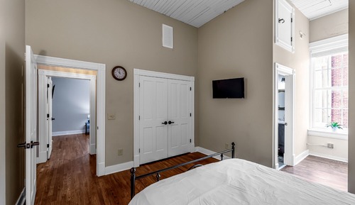 Luxury Condo, 2 Bedrooms, 2 Bathrooms