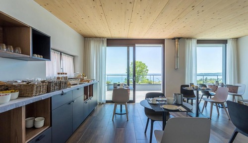Room, 1 Bedroom, Balcony, Garden View