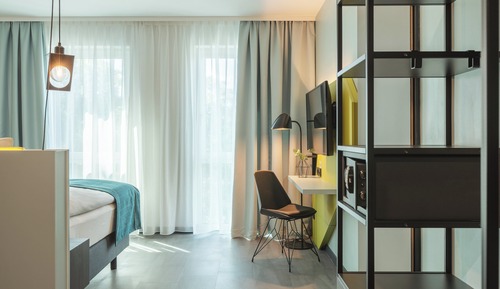 Standard Room, 1 Queen Bed, Accessible