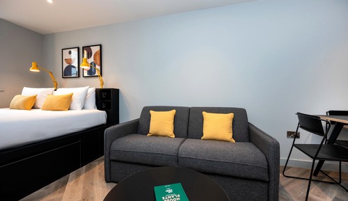 Studio Apartment