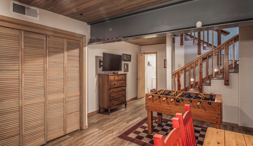 Studio (3 Bedrooms)