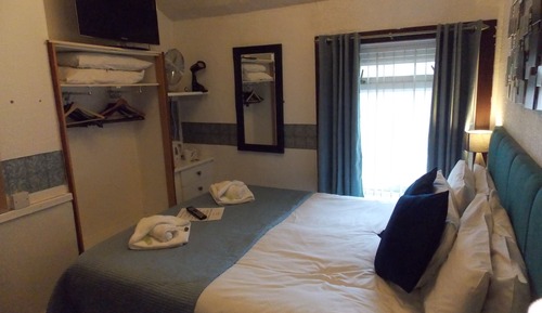 Double Room (Room 9)