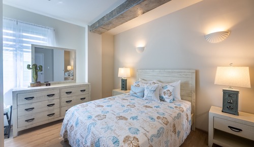 Premium Apartment, City View (3 Bedrooms)