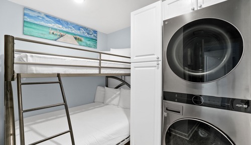 Condo, 2 Bedrooms (1022W)