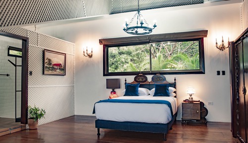Panoramic Room