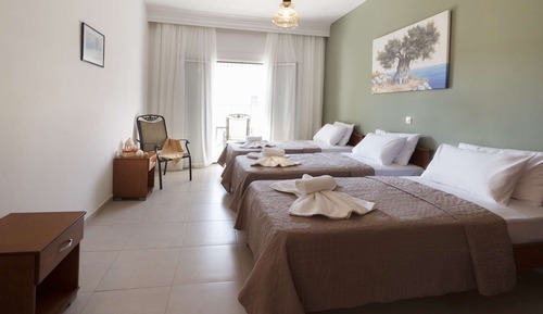 Economy Triple Room